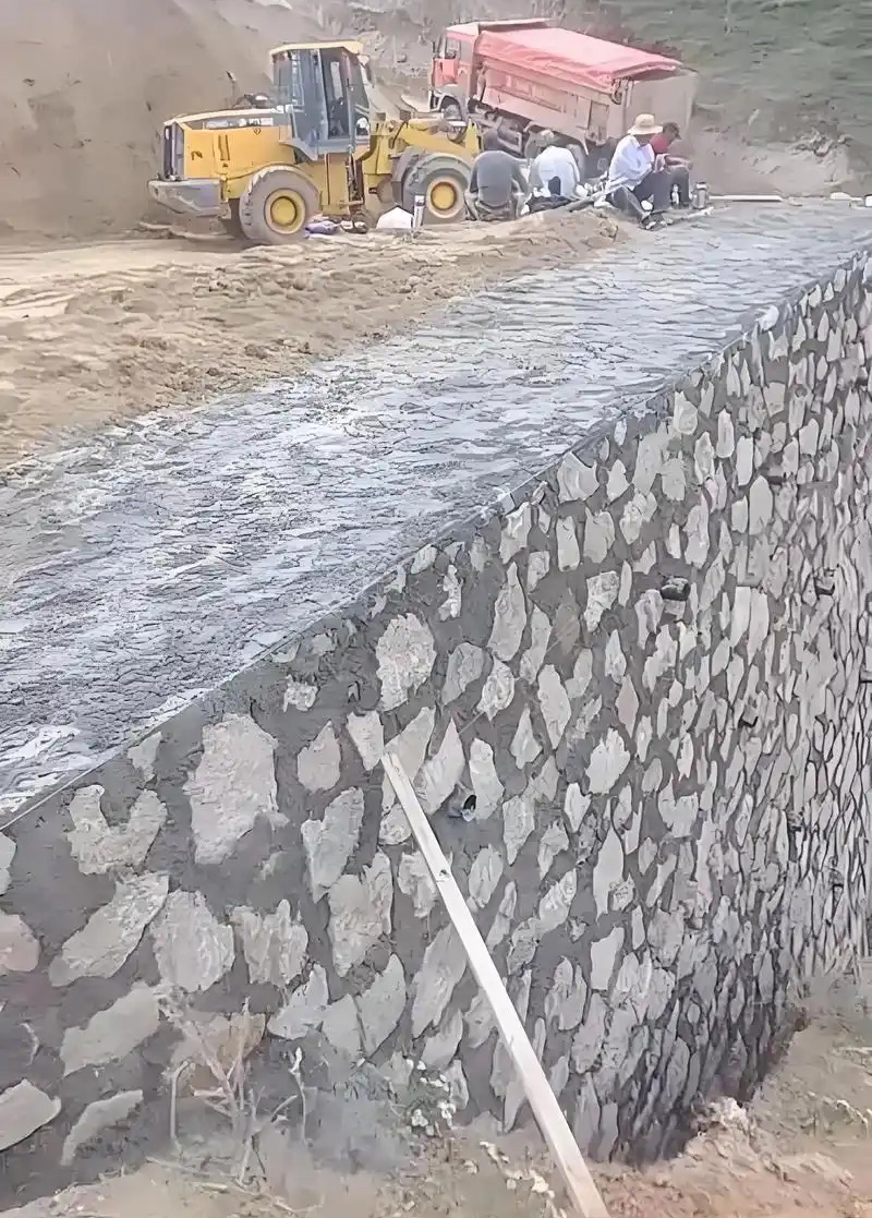 大同新荣区边坡加固